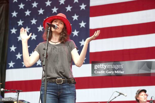 Edie Brickell & The New Bohemians perform in concert at Willie Nelson's 45th 4th Of July Picnic at the Austin360 Amphitheater on July 4, 2018 in...