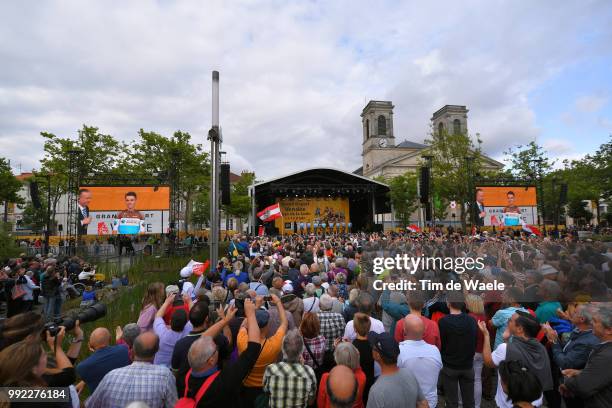 Romain Bardet of France / Silvan Dillier of Switzerland / Axel Domont of France / Mathias Frank of Switzerland / Tony Gallopin of France / Pierre...