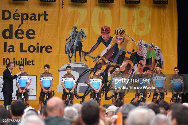 Romain Bardet of France / Silvan Dillier of Switzerland / Axel Domont of France / Mathias Frank of Switzerland / Tony Gallopin of France / Pierre...