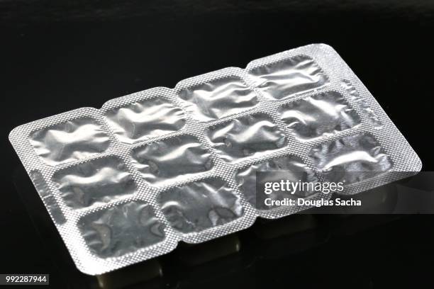 blister packs of medication - blister package stock pictures, royalty-free photos & images
