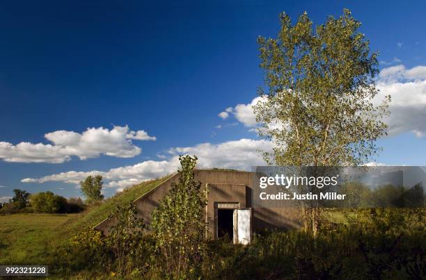abandoned military bunker, illinois - military bunker stock pictures, royalty-free photos & images