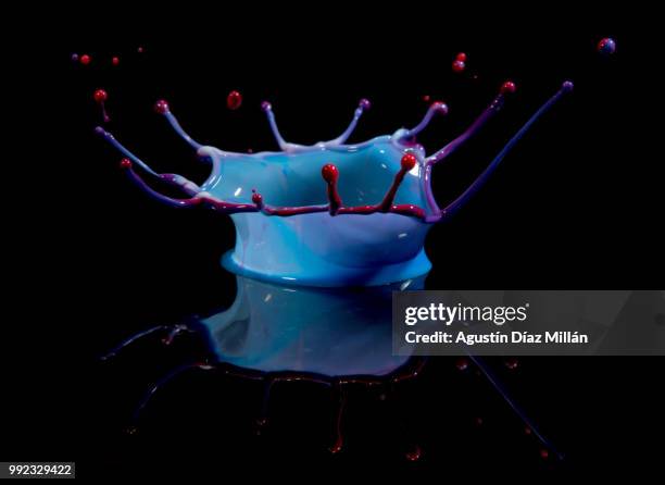 splash - splash crown stock pictures, royalty-free photos & images