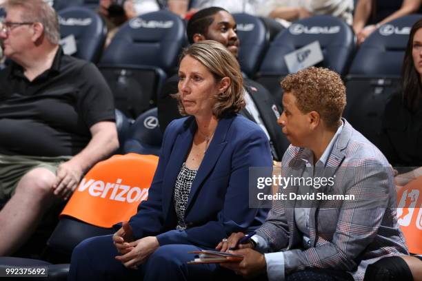 Chel Reeves Cheryl Reeves Photos et images de collection - Getty Images