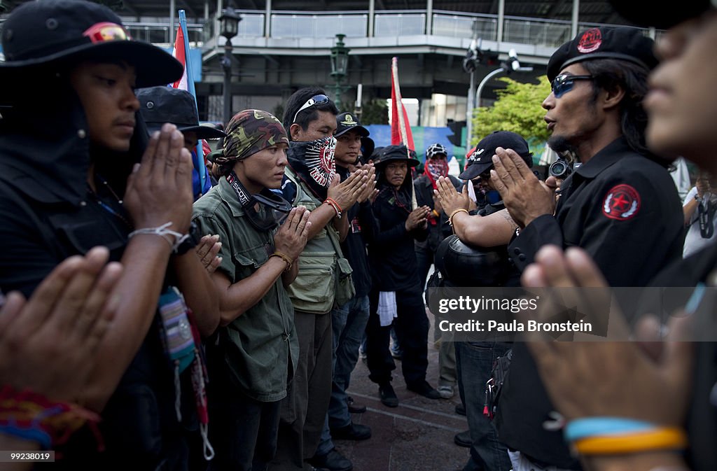 Thai Government Steps Up Pressure On Redshirts After Talks Break Down