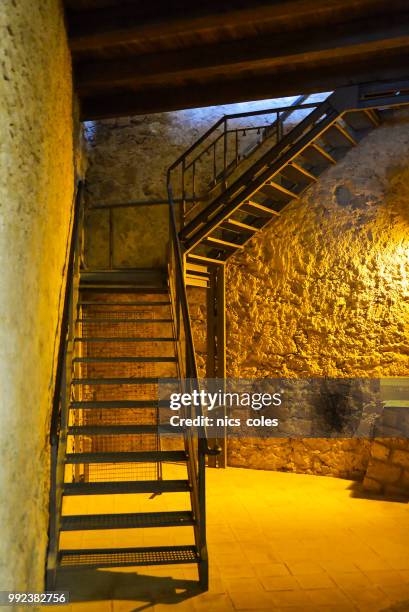 internal staircase le castella - coles stock-fotos und bilder