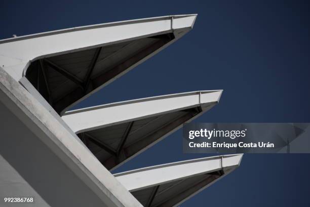 dientes de cemento - cemento stockfoto's en -beelden