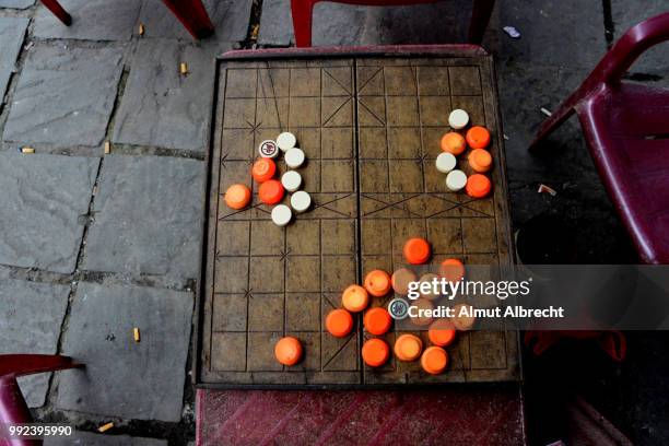 gambling table on the street - gambling table stock pictures, royalty-free photos & images