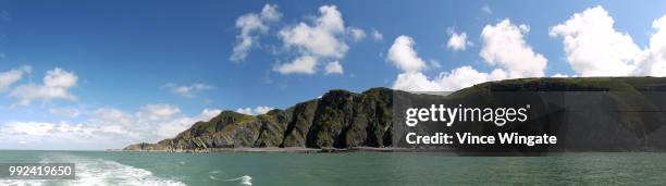 boat trip from ilfracombe, devon - ilfracombe stock pictures, royalty-free photos & images