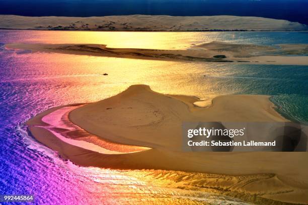 arcachon vu du ciel - ciel fotografías e imágenes de stock