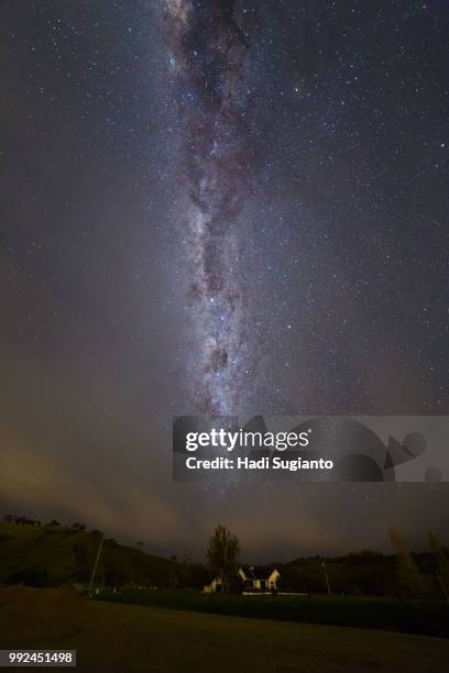 night sky above wodonga - hadi stock pictures, royalty-free photos & images