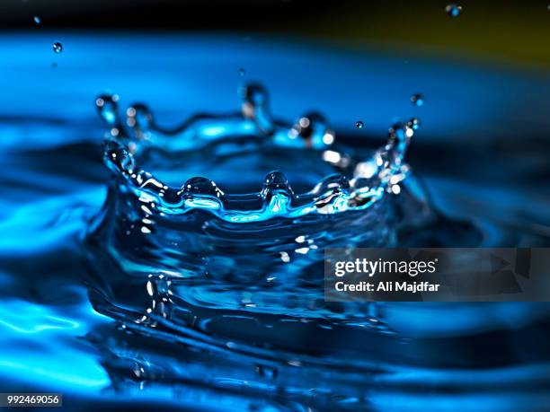 water drop - high speed photography stock pictures, royalty-free photos & images