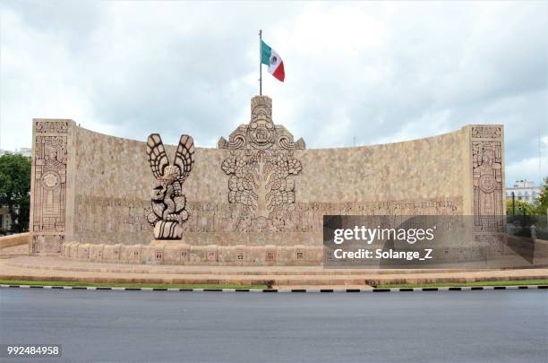 monument to la patria in merida mexico - la ceiba stock pictures, royalty-free photos & images