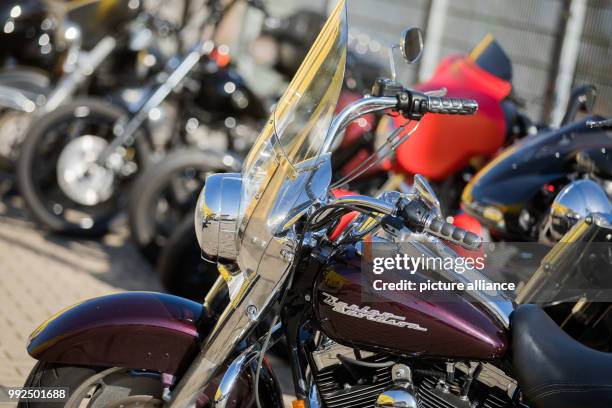 Confiscated motorbikes of Hells Angels members in Neuss, Germany, 18 October 2017. A large-scale raid of over 700 policemen saw the investigation of...