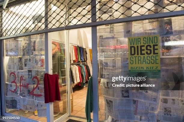 Window Shop Photo 680 Large Window Shop Stock Photos, High-Res Pictures, and Images ...