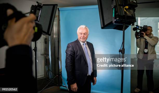 Wolfgang Kubicki, deputy federal chairman of the FDP party, photographed before the start of the parliamentary group meeting at the photo studio of...
