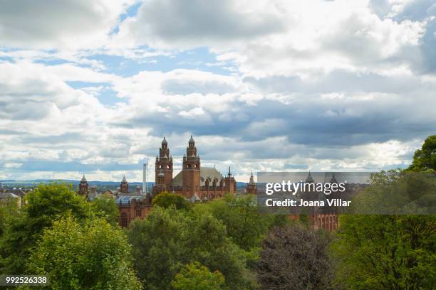 kelvingrove art gallery and museum - kelvingrove fotografías e imágenes de stock