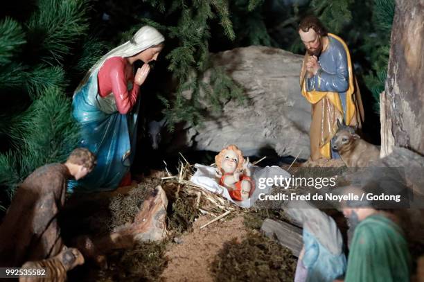 nativity of christ. christmas crib. aosta. italy. - natività foto e immagini stock