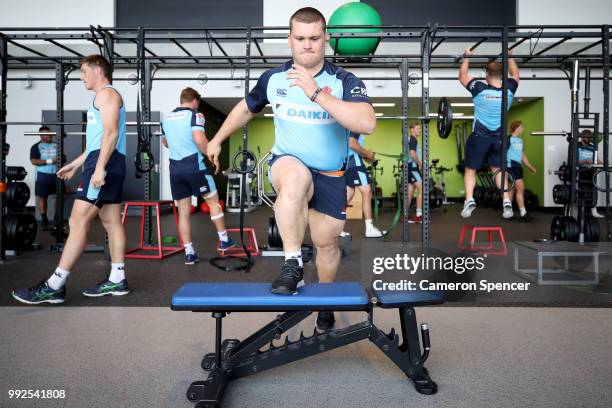 Tom Robertson of the Waratahs performs a drill during a Waratahs Super Rugby training session at Allianz Stadium on July 6, 2018 in Sydney, Australia.