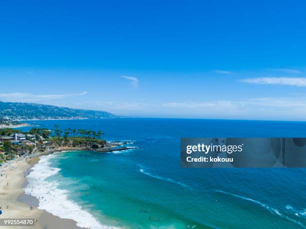 kustgemeenschap in orange county, californië - newport beach stockfoto's en -beelden