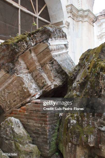 catedral ruins, antigua guatemala - ruina antigua stock pictures, royalty-free photos & images