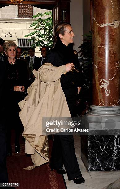 Princess Elena of Spain attends a meeting with "Salud 2000" Foundation on May 13, 2010 in Madrid, Spain.