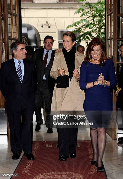 Princess Elena of Spain attends a meeting with "Salud 2000" Foundation on May 13, 2010 in Madrid, Spain.