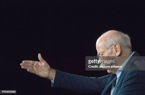 The chairman of the Daimler AG, Dieter Zetsche can be seen during his speech at the automotive sector conference "Handelsblatt Automotive Summit" in...
