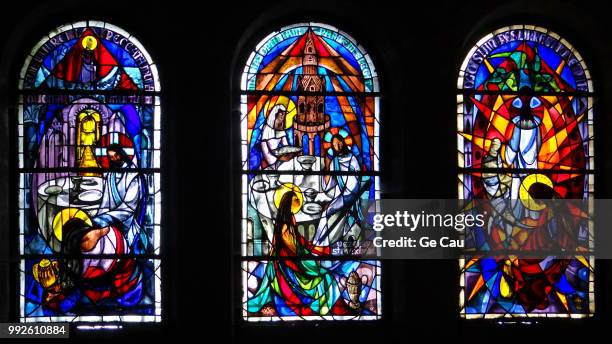 mary magdalen - stained-glass windows - vitraux de la grotte marie-madeleine - grotte stock pictures, royalty-free photos & images