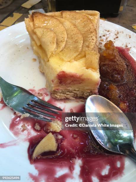apple tart - fruit sauce stock pictures, royalty-free photos & images