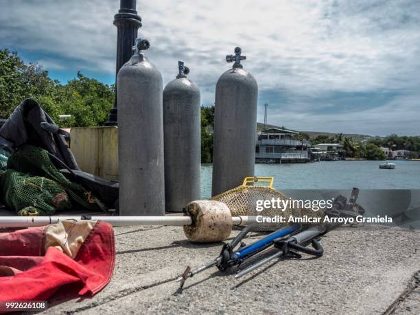 equipo de pesca. - pesca stockfoto's en -beelden