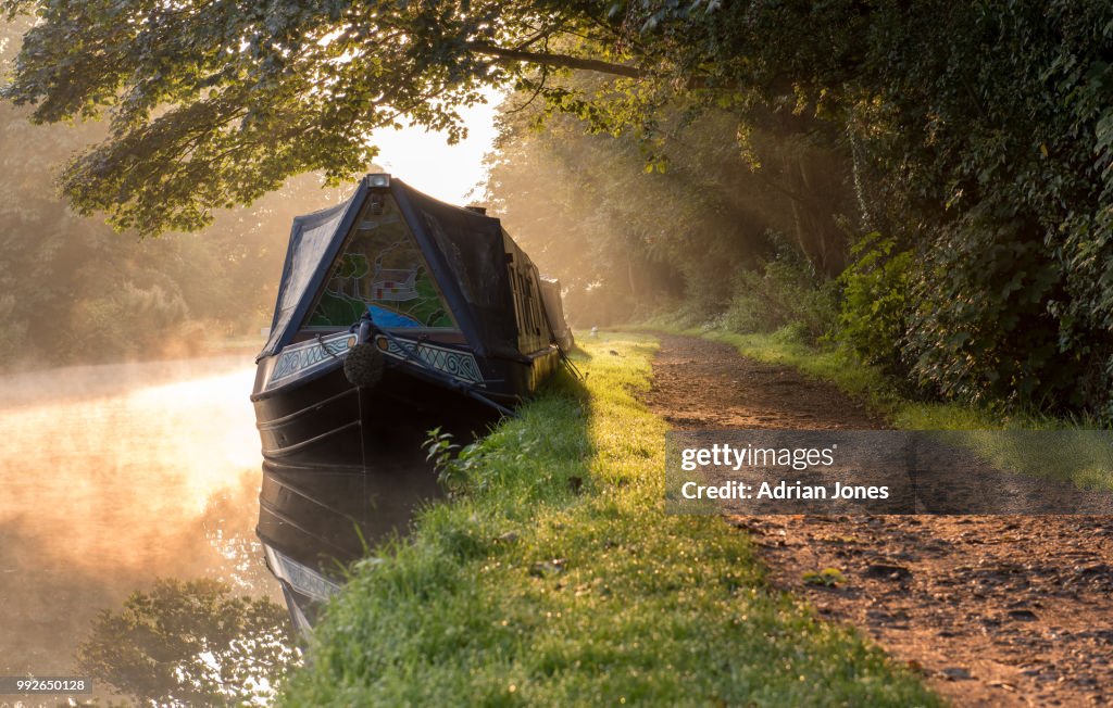 Autumn Light on Grand Union Canal