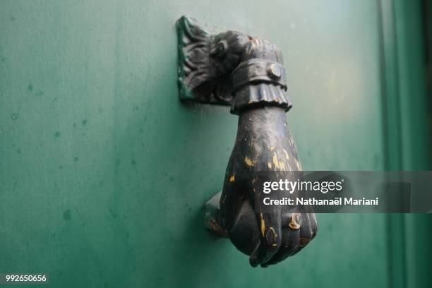 Knock Window 257 Knocking Window Stock Photos, High-Res Pictures, and Images - Getty ...