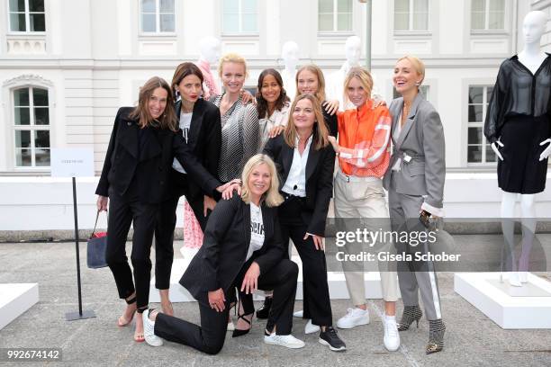 Annette Weber, Eva Padberg, Franziska Knuppe, Rabea Schif, Nina Hnizdo, Kim Hnizdo, Viktoria Rader and first row: Micaela Sabatier, CEO Strenesse and...