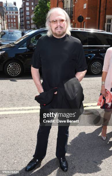 Barry Gibb arrives at the Nordoff Robbins O2 Silver Clef Awards at The Grosvenor House Hotel on July 6, 2018 in London, England.
