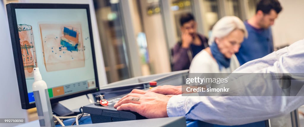 Aeropuerto de verificación de seguridad