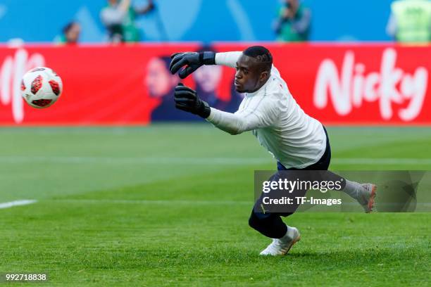 Goalkeeper Yvon Mvogo of Switzerland controls the ball during the 2018 FIFA World Cup Russia Round of 16 match between Sweden and Switzerland at...