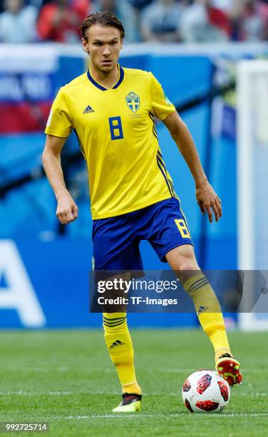 Albin Ekdal of Sweden controls the ball during the 2018 FIFA World Cup Russia Round of 16 match between Sweden and Switzerland at Saint Petersburg...