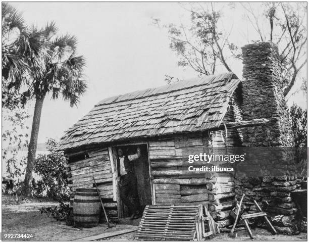 アメリカの有名な風景のアンティーク写真: ジョージアの古い小屋の家 - 20th century点のイラスト素材／クリップアート素材／マンガ素材／アイコン素材