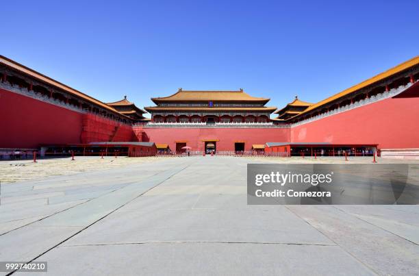 meridian gate, forbidden city, beijing, china - comezora stock-fotos und bilder