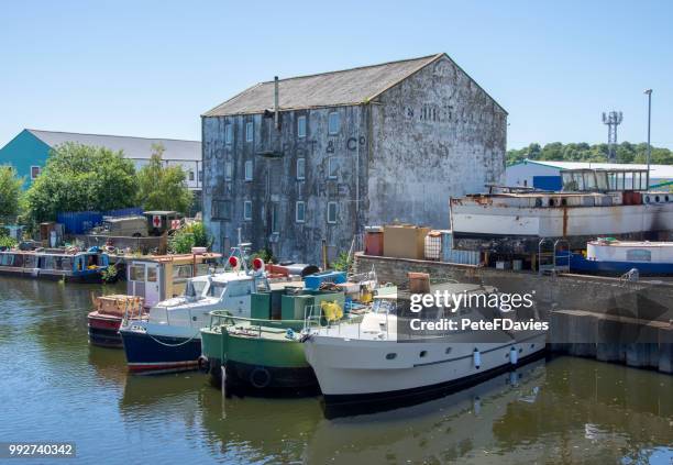 boat yard - wakefield yorkshire stock pictures, royalty-free photos & images