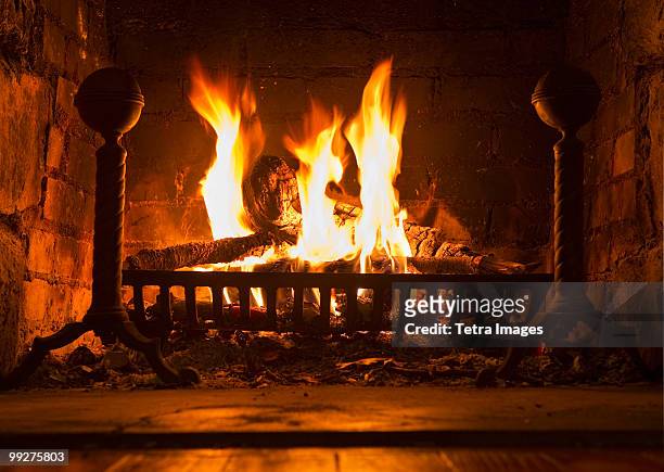 fireplace - kaminfeuer stock-fotos und bilder
