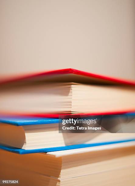 Books Short Stack 262 Stack Of 3 Books Stock Photos, High-Res Pictures, and Images ...