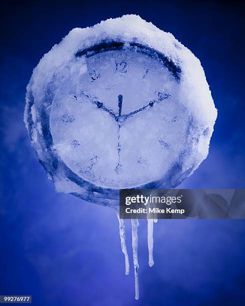 Ice Clock Drawing 330 Clock In The Ice Stock Photos, High-Res Pictures, and Images ...