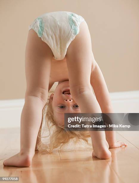 kid in diaper - diaper kids stock pictures, royalty-free photos & images