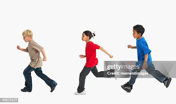 children running - bambini che corrono foto e immagini stock