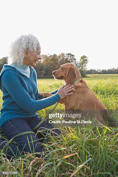 woman and her dog - new paltz foto e immagini stock