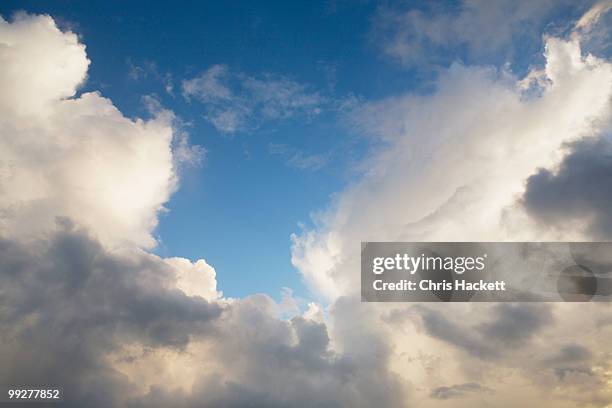 clouds - hackett fotografías e imágenes de stock