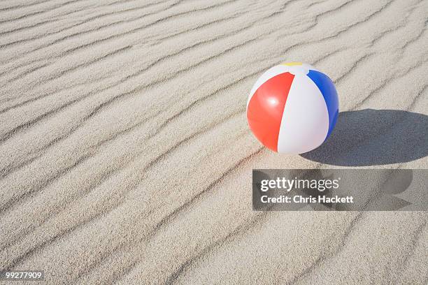 beach ball - hackett fotografías e imágenes de stock