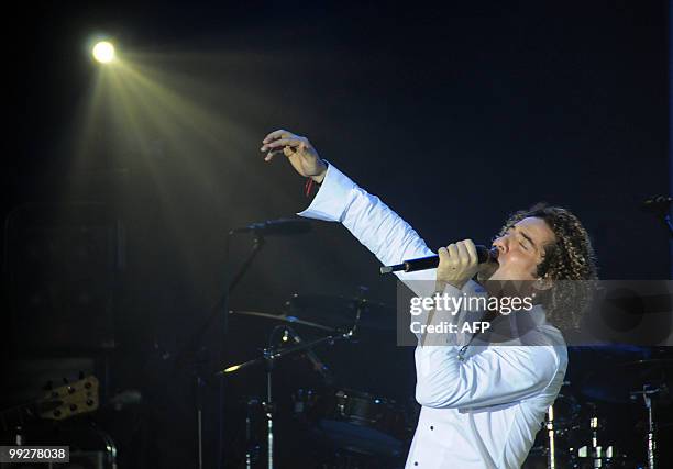 Spanish singer David Bisbal performs during a concert in Montevideo, Uruguay, on May 12, 2010. AFP PHOTO/Mariana SUAREZ