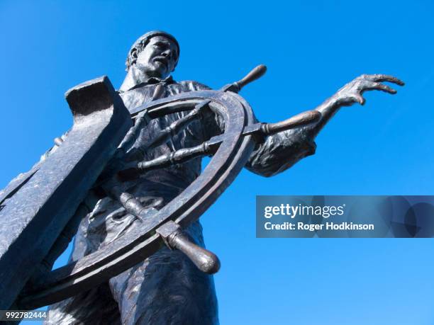 the fisherman - mooloolaba queensland australia - mooloolaba stock-fotos und bilder